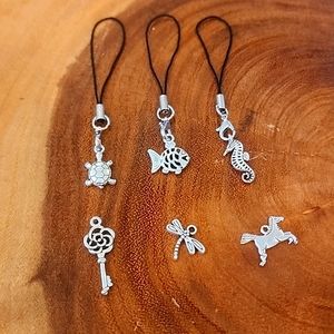 CELLPHONE ACCESSORIES/ NWOT